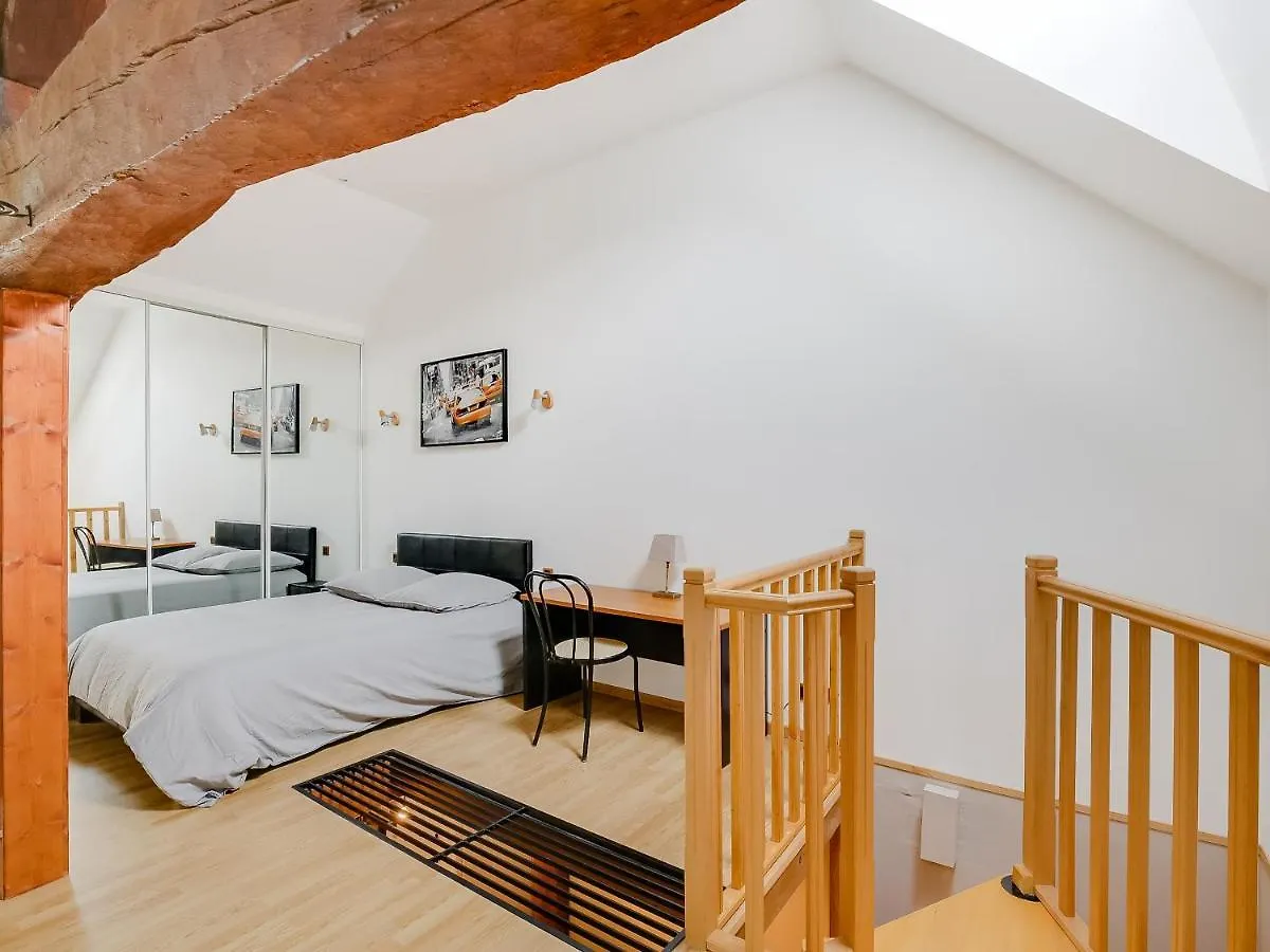 La Cour De Cremieu Apartment