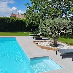 Homestay Chez Amelie, Cremieu